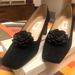 Talbots square-toed black suede pumps with rosette